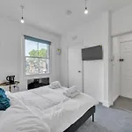 Beaufort Gardens Studios